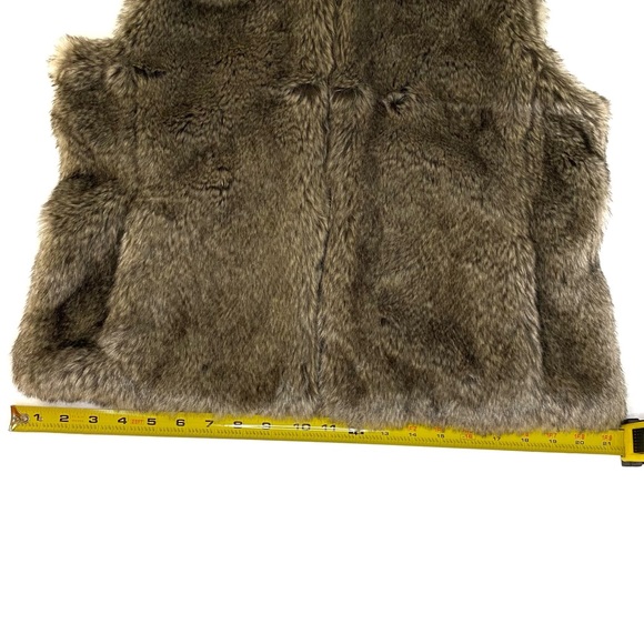 Banana Republic Brown Faux Fur Satin Lined Vest - Picture 16 of 16